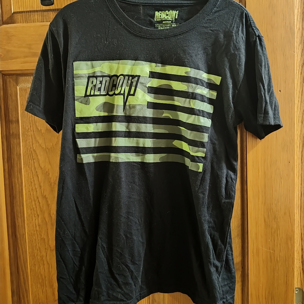 Redcon1 men's medium shirt